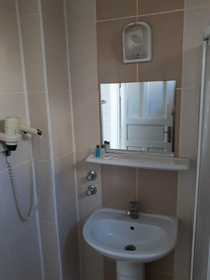 אלאניה Glaros Hotel מראה חיצוני תמונה